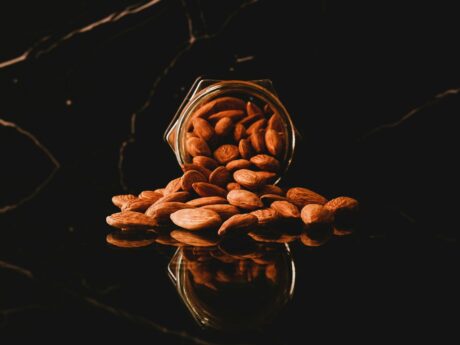 Caffè chicchi marroni